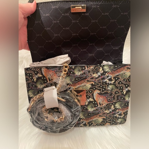 Small Aldo Purse/Handbag - Picture 2 of 7